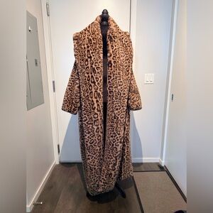 Fashion Nova Leopard Print Plush coat